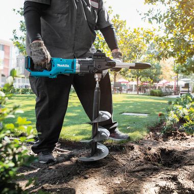Makita GGD01 Battery Powered Post Hole Digger