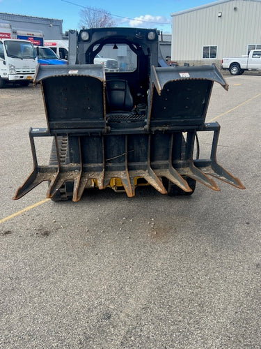 GRAPPLE - SKID STEER ATTACHMENT